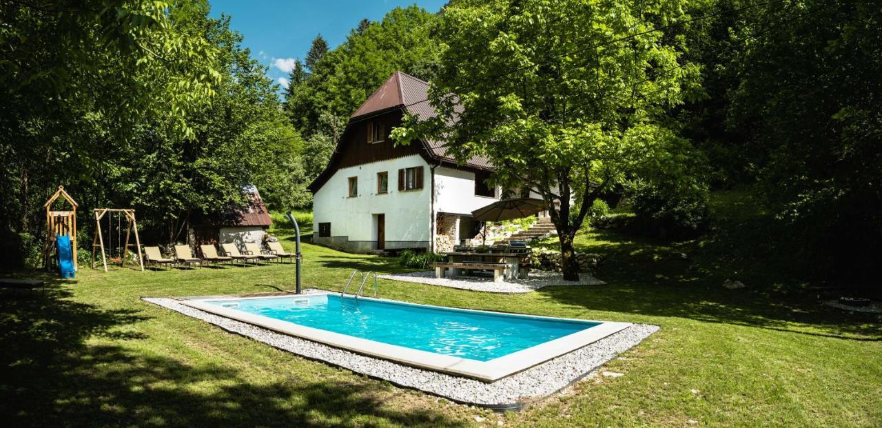 Gorska Vila Mountain Villa Соча Екстер'єр фото